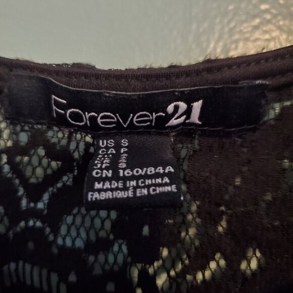 Forever 21 Y2K Tumblrcore Indie Black Fit and Flare Lace Mini Dress Size Small - Picture 9 of 10